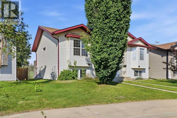 34 Keen Crescent, Red Deer, AB, photo 3