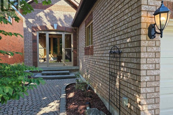 Bedroom 2 - 34 Killaloe Crescent, Halton Hills, ON L7G5N2 Photo 4