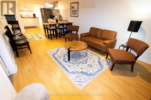 34 Linda Margaret Crescent, Richmond Hill, ON L4S2B6 Photo 5