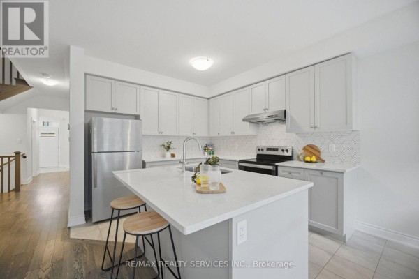 Primary Bedroom - 34 Lipscott Drive, Caledon, ON L7C4J7 Photo 4