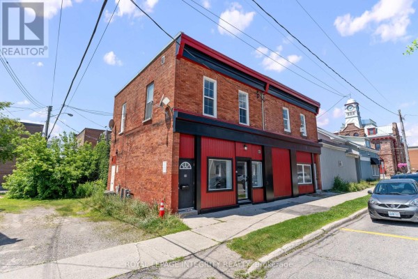 Living room - 34 Market Street, Smiths Falls, ON K7A2E6 Photo 2