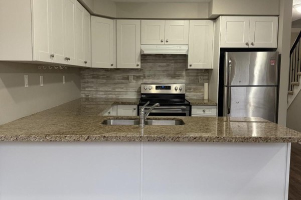 34 Markham Trail, Clarington, ON L1C0S4 Photo 5