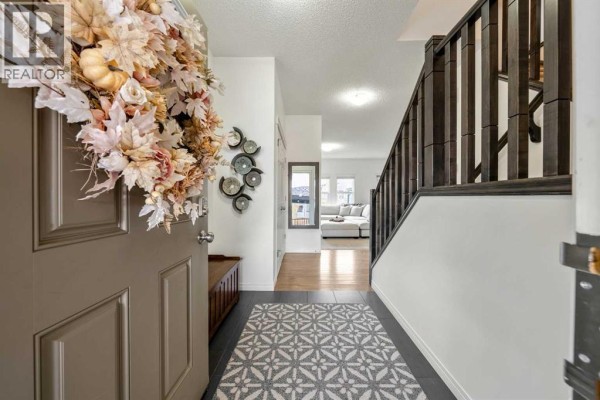 34 Mount Rae Terrace, Okotoks, AB, photo 3