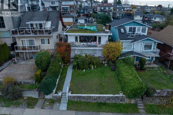 34 N Hythe Avenue, Burnaby, BC V5B1G4 Photo 2
