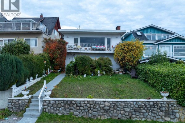 34 N Hythe Avenue, Burnaby, BC V5B1G4 Photo 5
