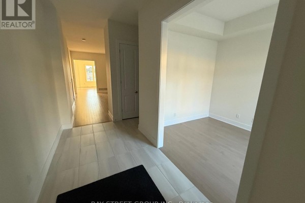 34 Nanhai Avenue, Markham, ON, photo 3