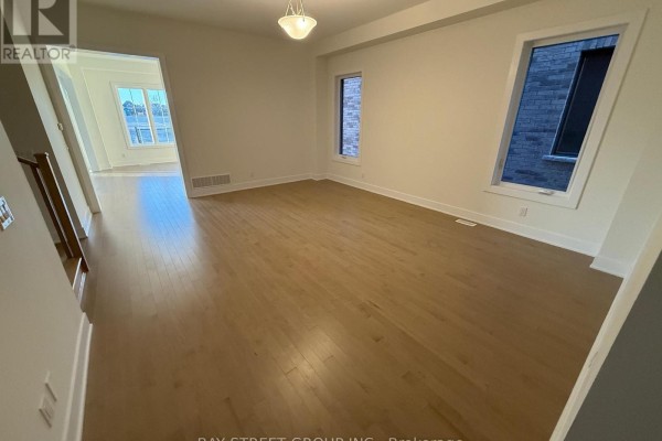 Kitchen - 34 Nanhai Avenue, Markham, ON L6C3N1 Photo 5