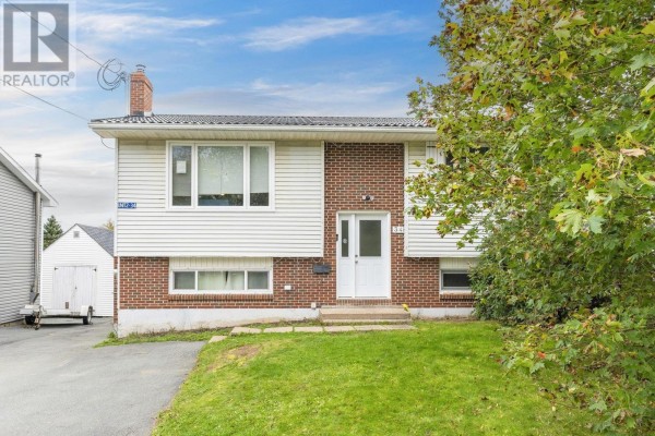 34 Nausett Crescent, Dartmouth