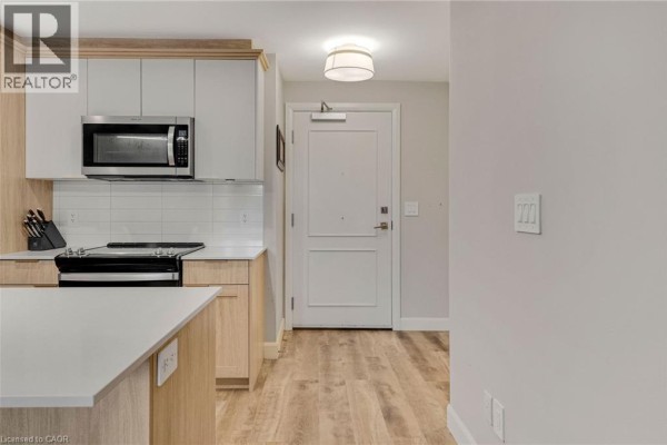 34 Norman Street Unit# 213, Brantford, ON N3R2Y1 Photo 4