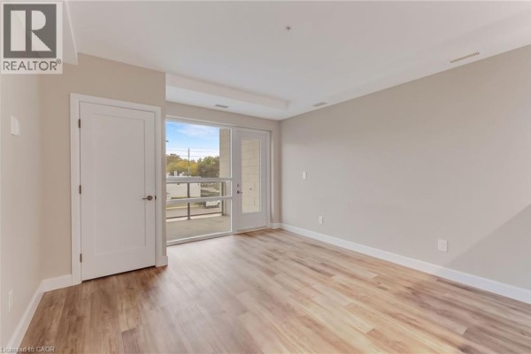 34 Norman Street Unit# 213, Brantford, ON N3R2Y1 Photo 5