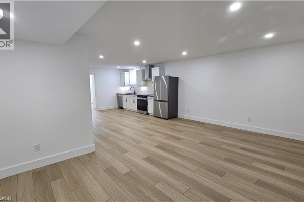 34 Orchard Drive Unit# Lower, Stratford, ON N5A0L1 Photo 5
