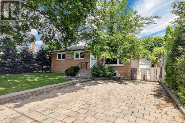 Dining room - 34 Paragon Road, Toronto, ON M9R1J8 Photo 2