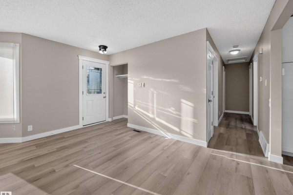 Primary Bedroom - 34 Penguin Cr, Sherwood Park, AB T8A3H4 Photo 4
