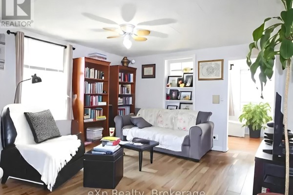 34 Queen Street, Grey Highlands, ON, photo 3