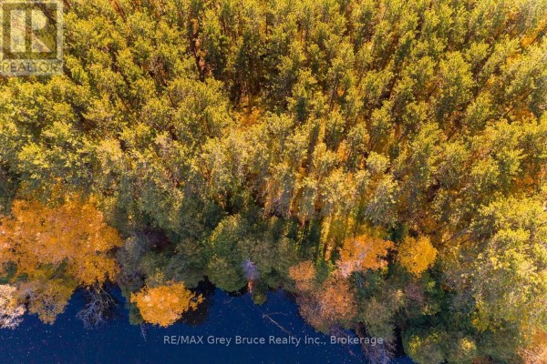 34 Riverside Place, South Bruce Peninsula, ON N0H2G0 Photo 4