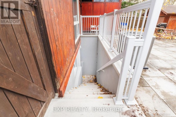 34 Rodda Boulevard, Toronto, ON M1E2Z6 Photo 2