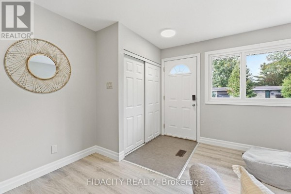 34 Stinson Avenue, Ottawa, ON K2H6N3 Photo 3