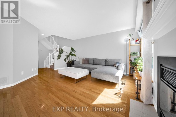 34 Stonebriar Drive, Ottawa, ON, photo 3