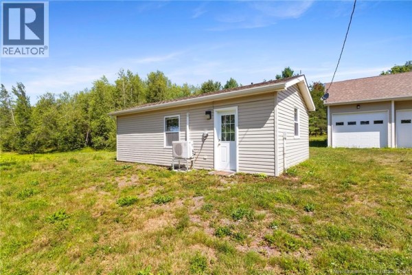 Workshop - 34 Washademoak Lane, Cambridge Narrows, NB E4C4G7 Photo 2