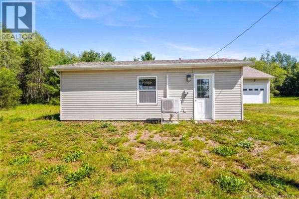 Bath (# pieces 1-6) - 34 Washademoak Lane, Cambridge Narrows, NB E4C4G7 Photo 3