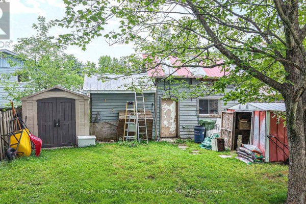 Bedroom - 34 Young Street, Bracebridge, ON P1L1G7 Photo 5