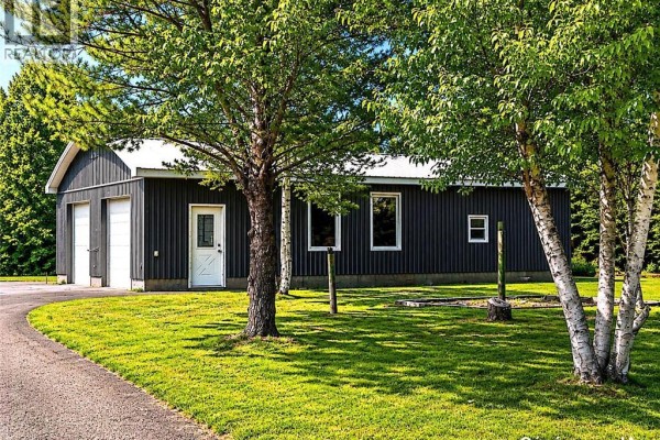 340 Ave Du Tré Carré, Shippagan, NB, photo 3