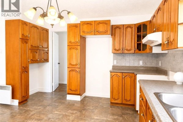 Kitchen/Dining room - 340 Ave Du Tré Carré, Shippagan, NB E8S1Y4 Photo 5