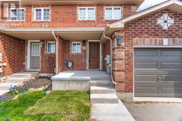 340 Dunsmore Lane, Barrie, ON L4M7B2 Photo 2