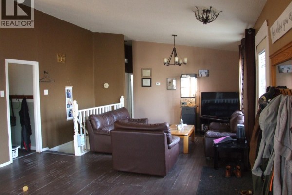 Dining room - 340 Eastview Street, Burstall, SK S0N0H0 Photo 4