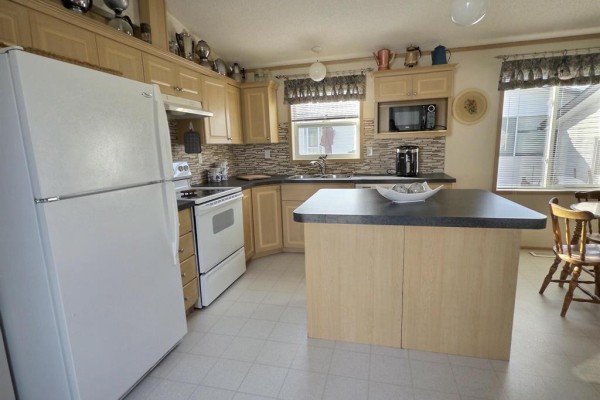 340 Jade Avenue, Brandon Mobile Sold $199,999