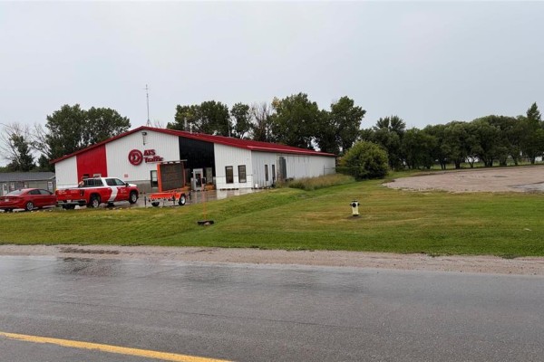 340 Park Avenue E, Brandon, MB, photo 2