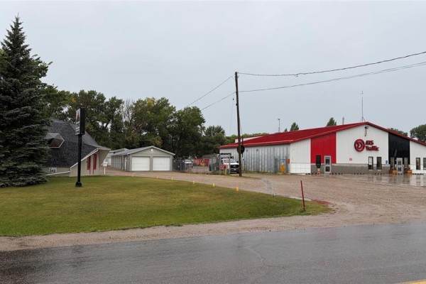 340 Park Avenue E, Brandon, MB, photo 3