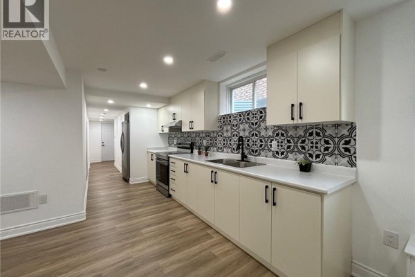 340 Watervale Crescent Unit# 2, Kitchener, ON, photo 3