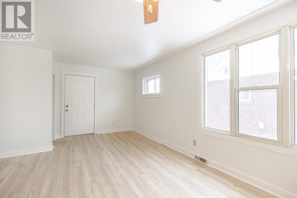 340 Wellington St, Sault Ste  Marie, ON, photo 3