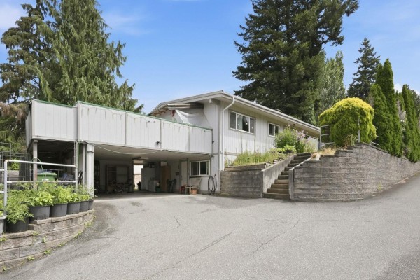 34017 Marshall Road, Abbotsford, BC V2S1L8 Photo 2