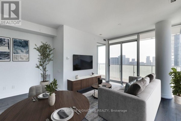 Kitchen - 3402 - 28 Wellesley Street E, Toronto, ON M4Y0C4 Photo 3