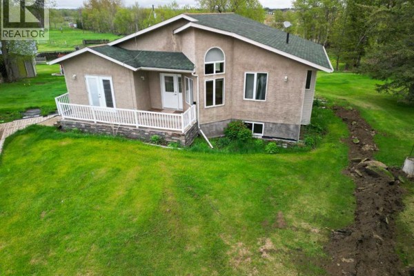 3402 3 Township Road 392, Rural Lacombe County, AB, photo 2