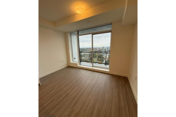 3403 13675 107a Avenue, Surrey, BC V3X0T2 Photo 3
