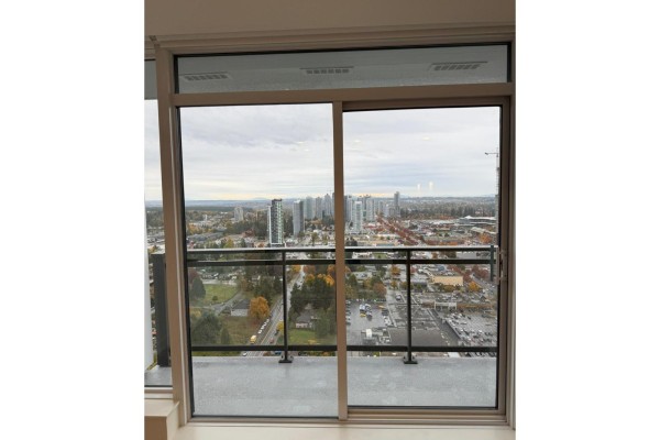 3403 13675 107a Avenue, Surrey, BC V3X0T2 Photo 5