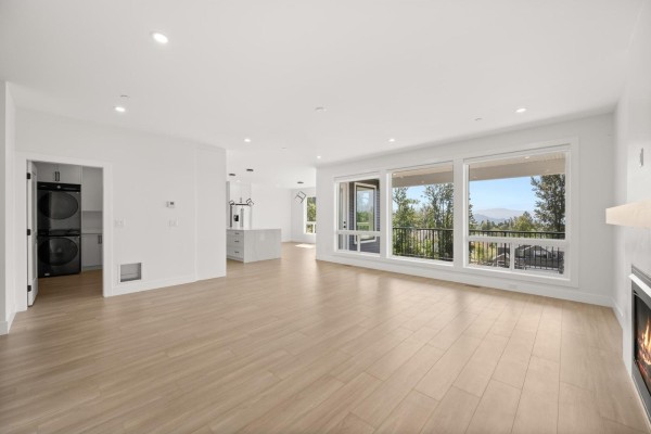 34030 Parr Avenue, Mission, BC V2V6B2 Photo 5