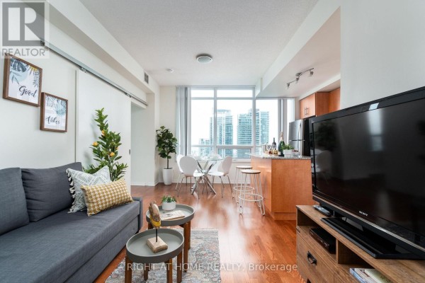 3404 - 55 Bremner Boulevard, Toronto, ON, photo 2