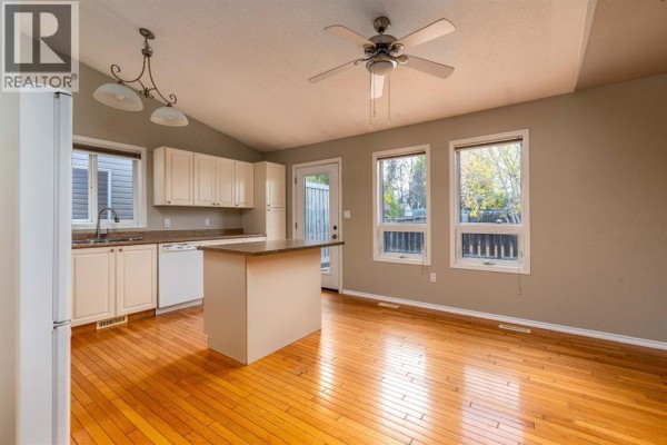 Kitchen - 3404 65 Avenue, Lloydminster, AB T9V3G9 Photo 5