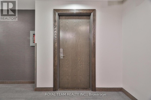 Den - 3405 - 2900 Highway 7, Vaughan, ON L4K0G3 Photo 5