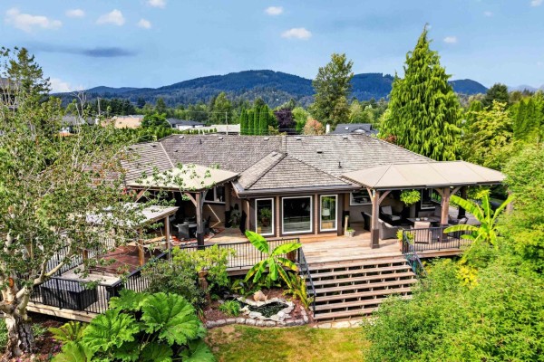 34088 York Avenue, Mission, BC V2V6Y5 Photo 4