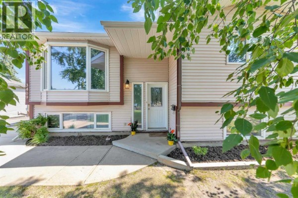 4pc Bathroom - 3409 45a Avenue, Lloydminster, SK S9V1T5 Photo 2