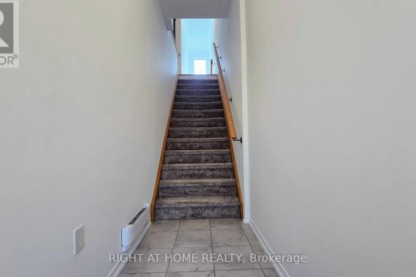 Kitchen - 341 - 2358 Chevron Prince Path, Oshawa, ON L1L0K9 Photo 3