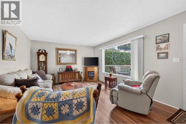 Recreation room - 341 2 Street Se, Salmon Arm, BC V1E4H3 Photo 5
