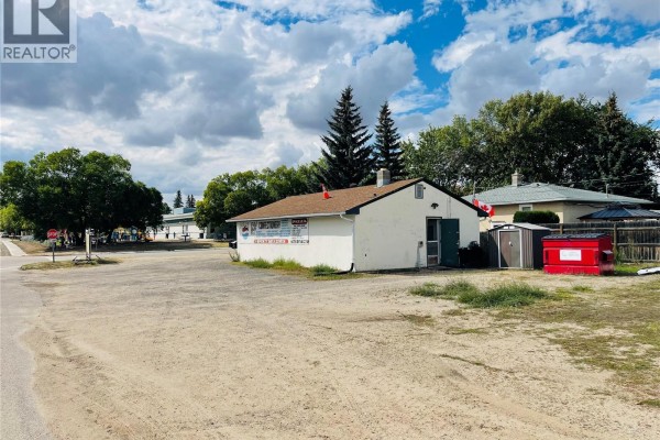 341 5th Street, Pilot Butte, SK S0G3Z0 Photo 3