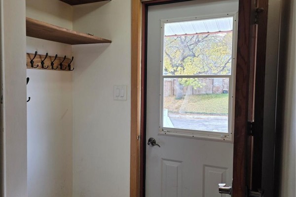 341 Allen Drive Sw, Swift Current, SK, photo 2