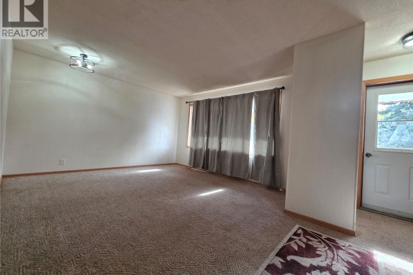 341 Allen Drive Sw, Swift Current, SK, photo 3